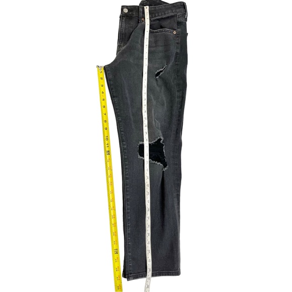 Express Boyfriend Mid Rise Ankle Jeans Distressed Size 10 - Picture 8 of 11